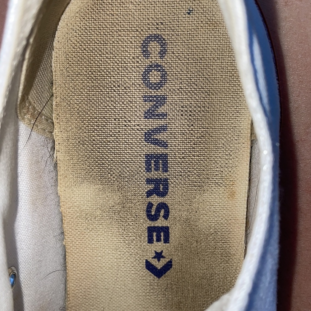 Converse - Picture 2 of 4